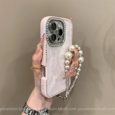 ins超好看奶油镶钻带挂链适用iPhone16promax手机壳15新款18pm爆款14高级13网红12女17全包Pro防摔15promax套