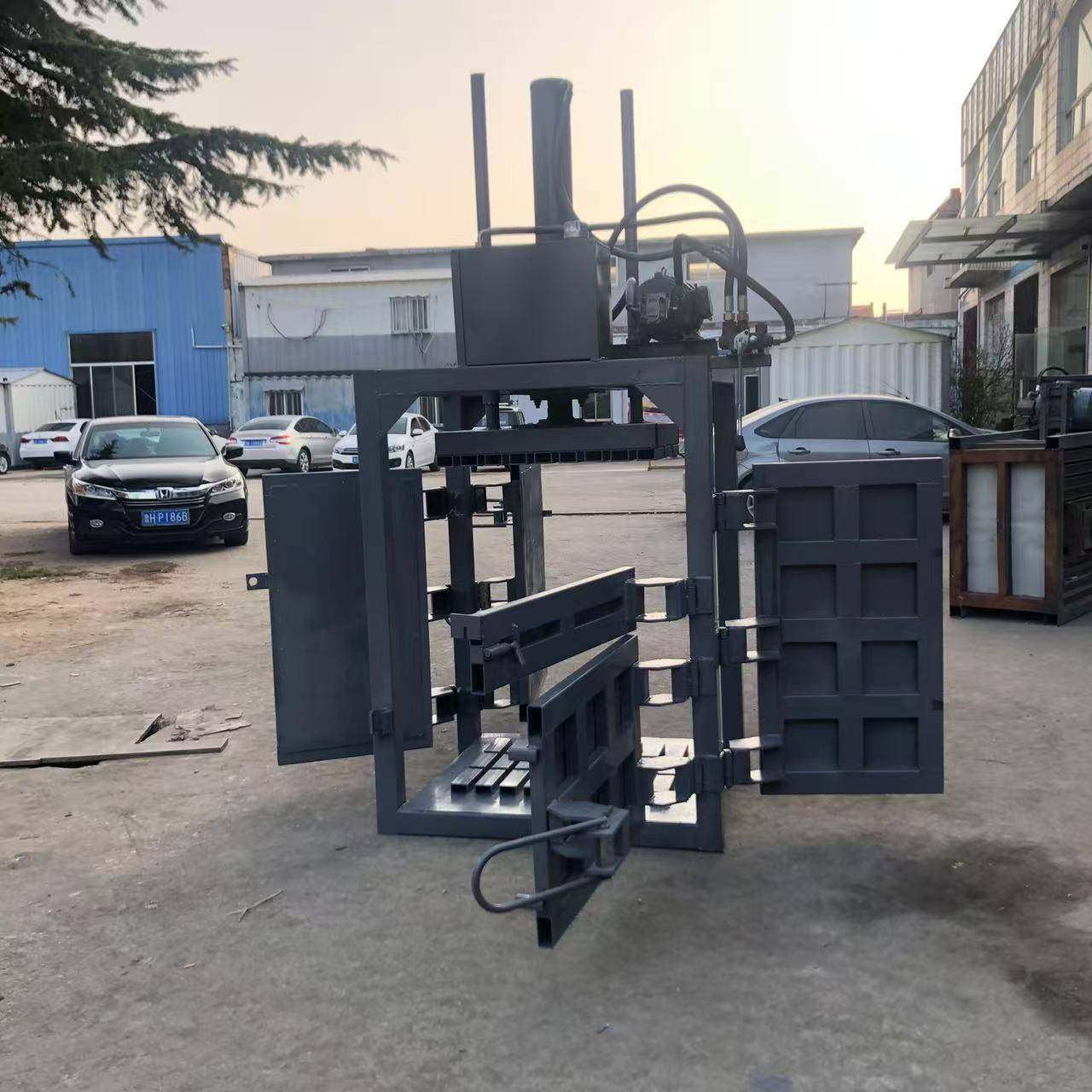 饮料瓶垃圾立式编织袋油漆桶压扁机厂家废纸箱液压打包机优惠,五金/工具,其他机械五金,淘宝优惠券,粉丝福利购,淘宝优惠卷