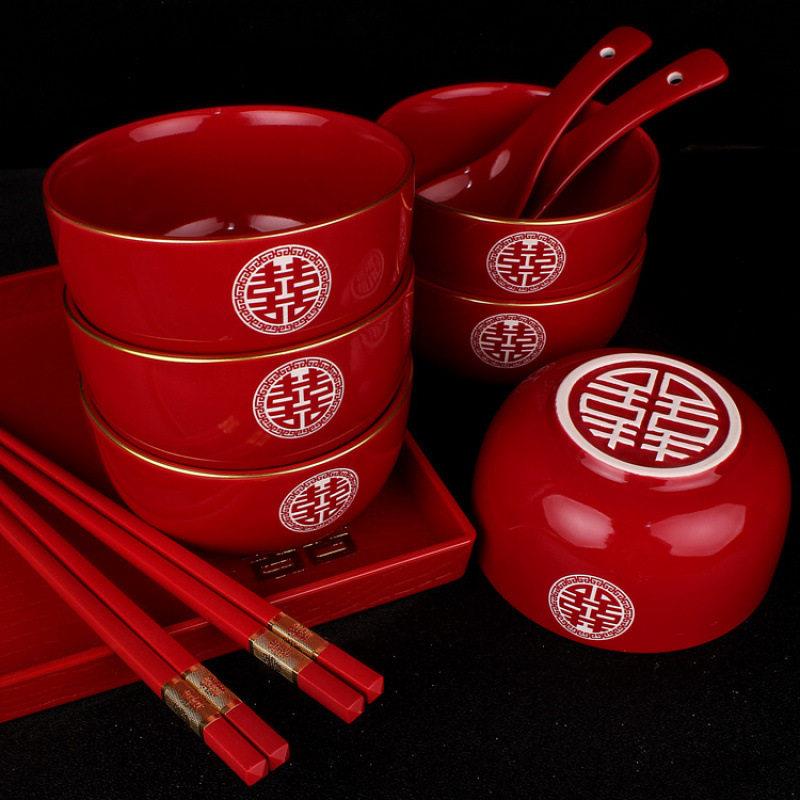 结婚喜字女方嫁妆新娘陪嫁红色喜碗对碗结婚陶瓷红碗筷子勺子套装