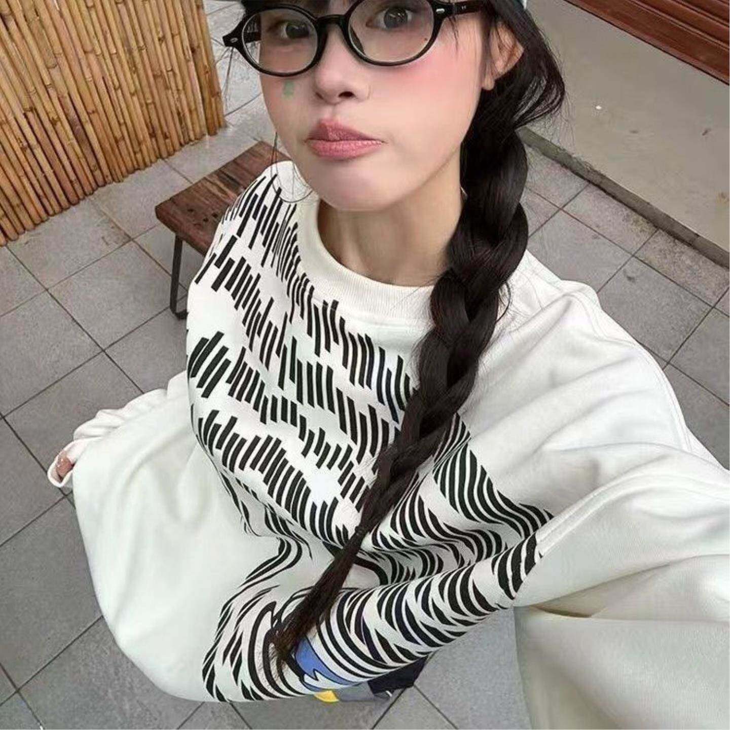 美式潮流创意印花加绒圆领女卫衣2026秋冬季新款宽松潮牌百搭上衣