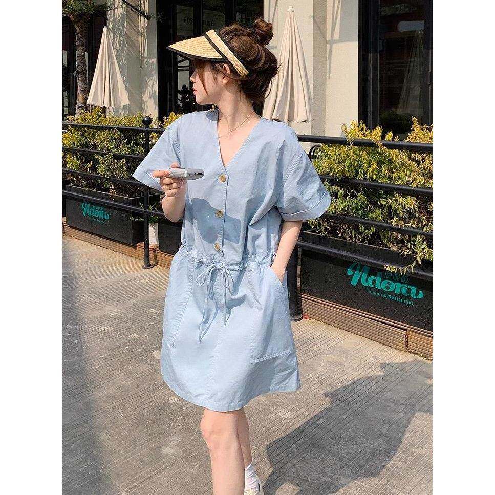 法式复古v领连衣裙女夏季新款小个子清新甜美减龄简约休闲衬衫裙