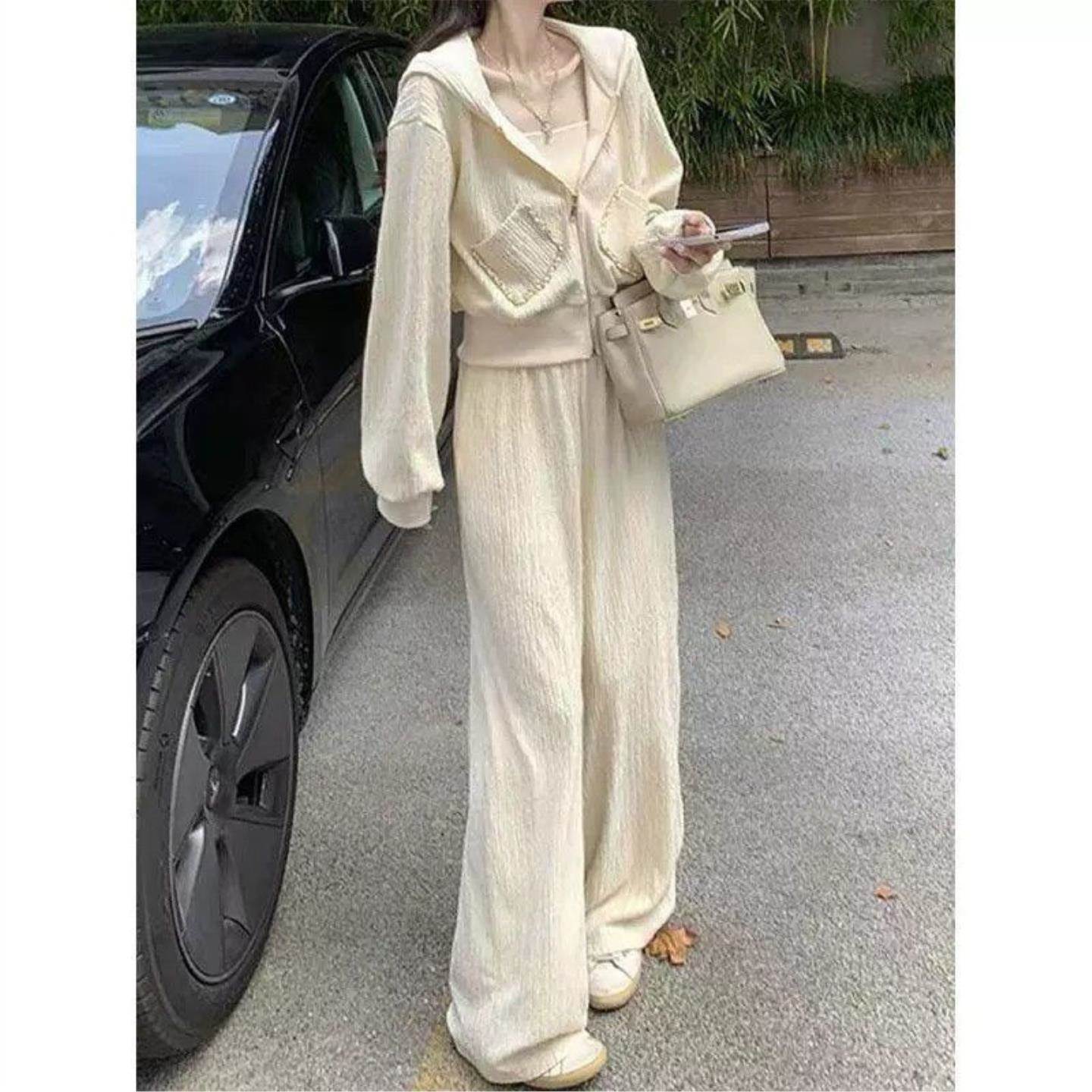 运动套装女秋冬新款韩版宽松显瘦时尚小香风卫衣休闲阔腿裤两件套