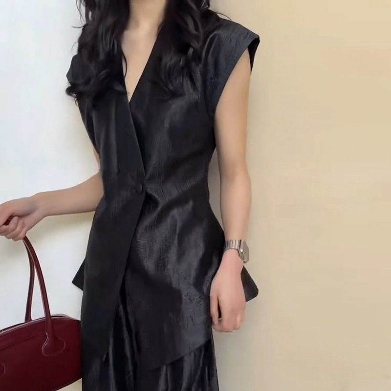 简约时尚套装女高级感洋气黑色无袖大码小西装马甲两件套夏季新款