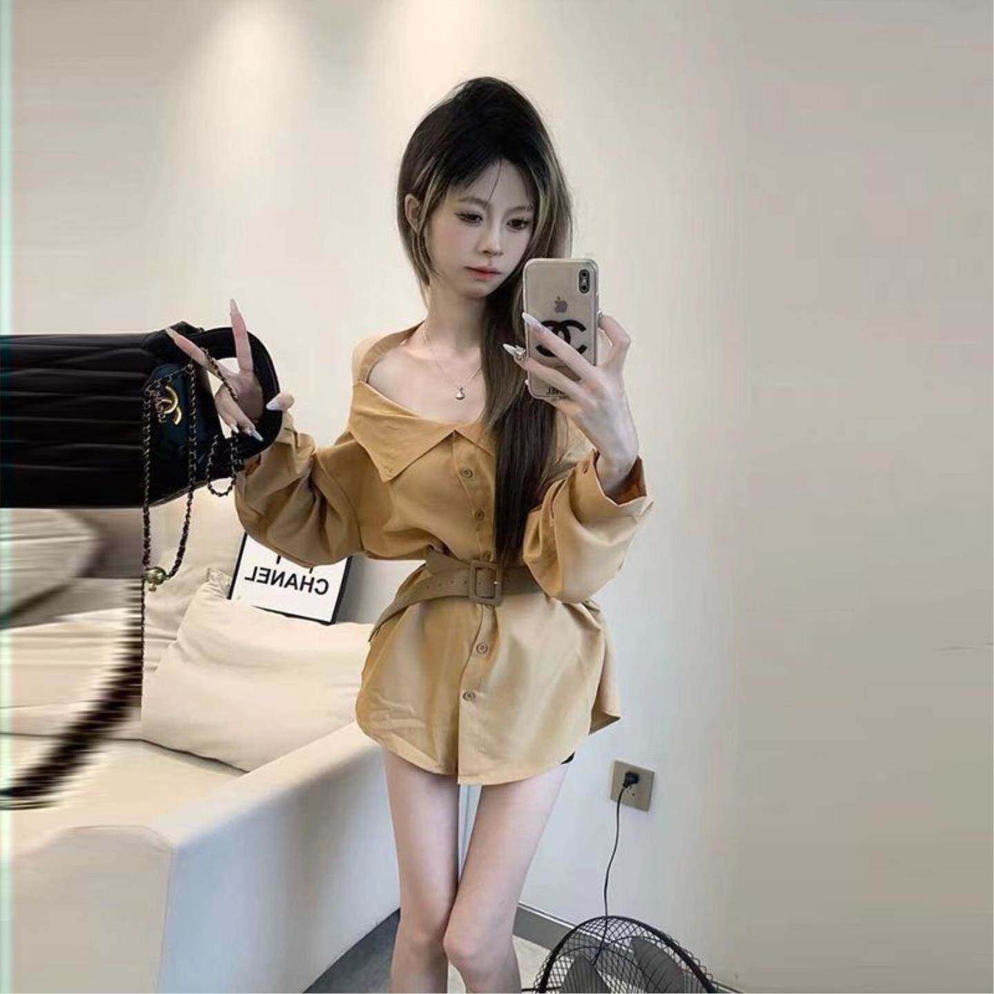 纯欲性感显瘦挂脖露肩衬衫上衣女+高腰显瘦短裤套装