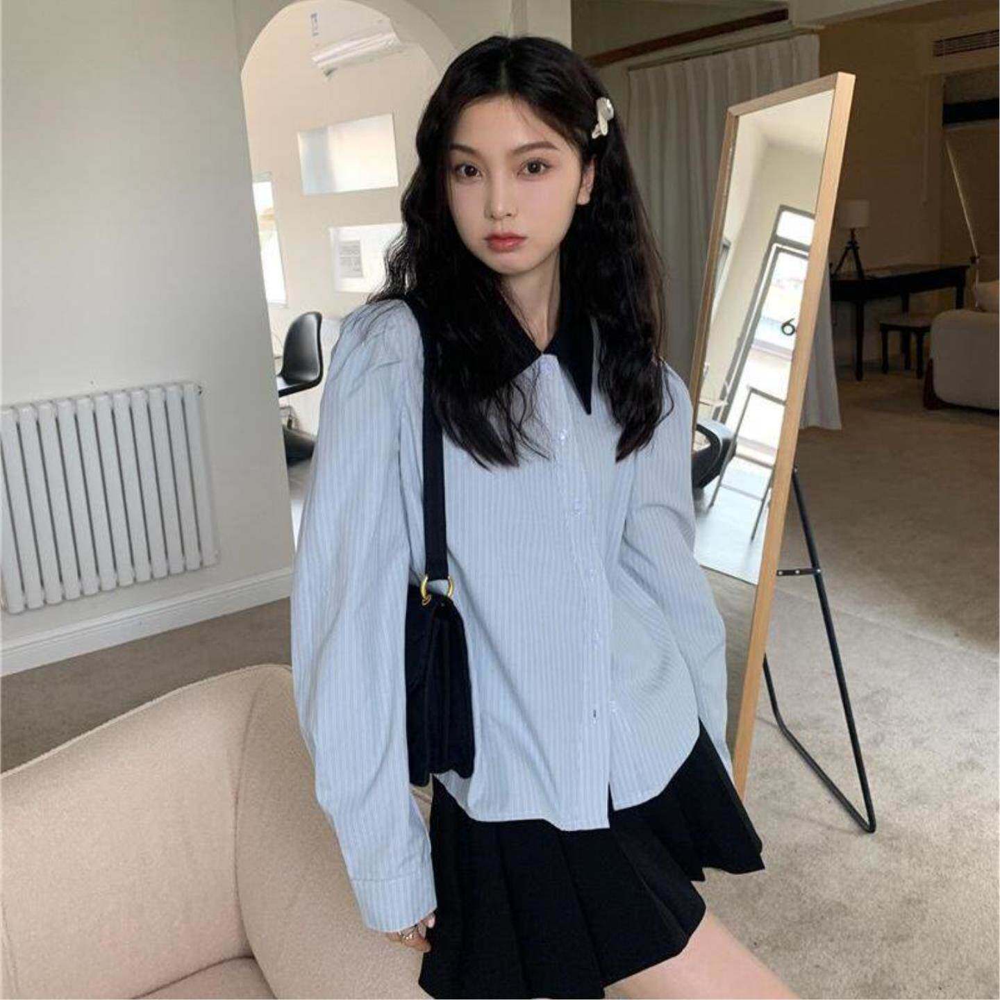 韩系撞色浅蓝细条纹泡泡袖衬衫女夏季温柔简约设计感通勤长袖上衣
