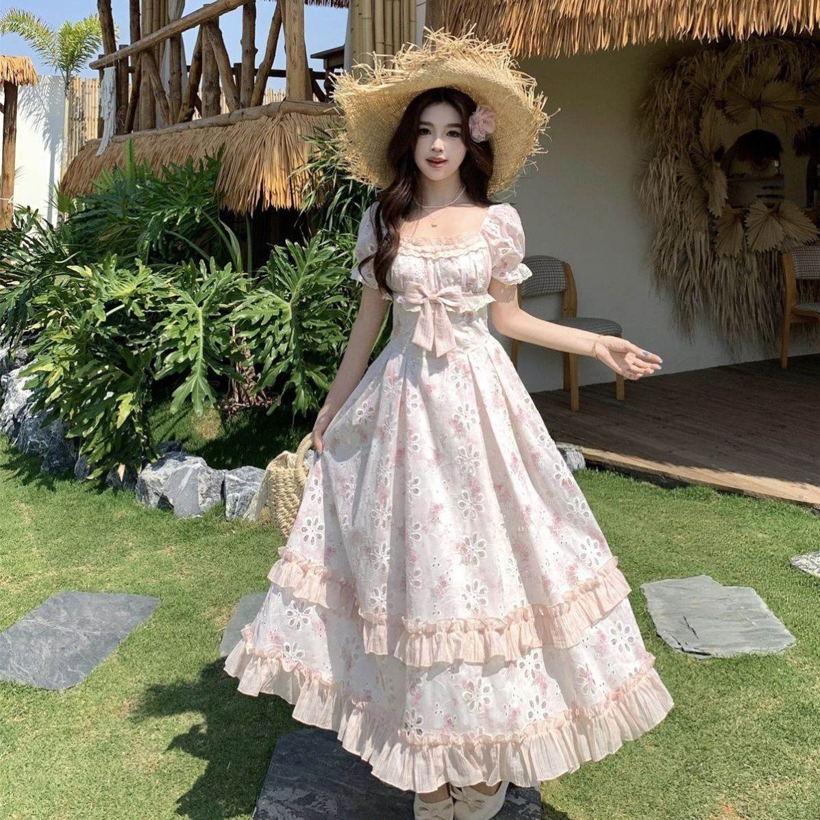 镂空印花刺绣方领收腰短袖连衣裙女夏季胖mm海边度假风长裙子