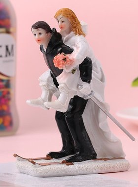 滑雪的新娘新郎 婚礼产品 欧式婚礼礼品树脂公仔摆件 欧式