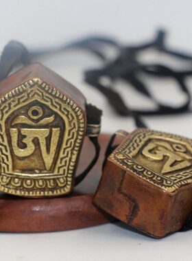 饰品纯铜藏挂件民族风盒复古手工饰品挂坠式尼泊尔挂件噶乌嘎乌盒