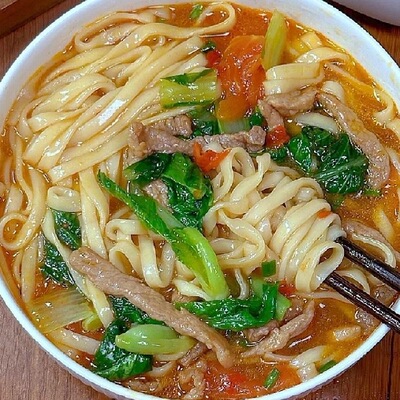 【大桶装】手擀面大桶装非油炸方便面香辣牛肉面免煮速食冲泡养生