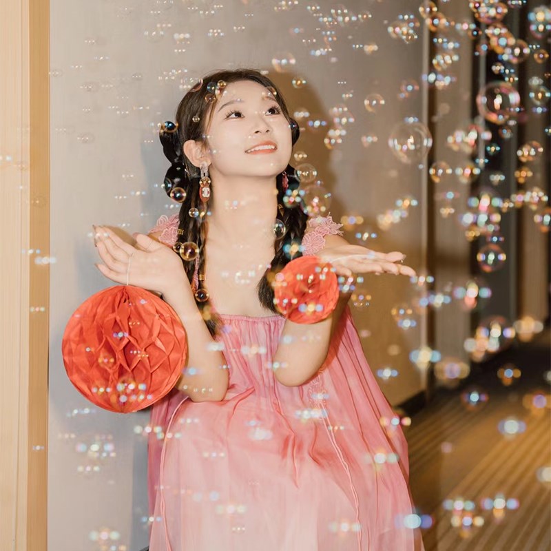 婚礼拍照出片神器泡泡机浪漫创意炫酷高颜值结婚专用新娘晨拍道具