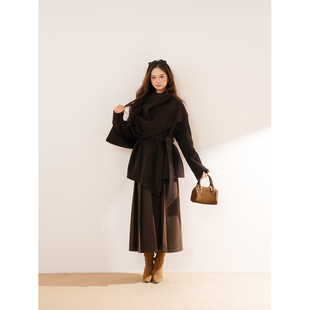 晨雾爱丁堡 韩系高级感小个子富家千金感短款围巾披肩毛呢外套冬