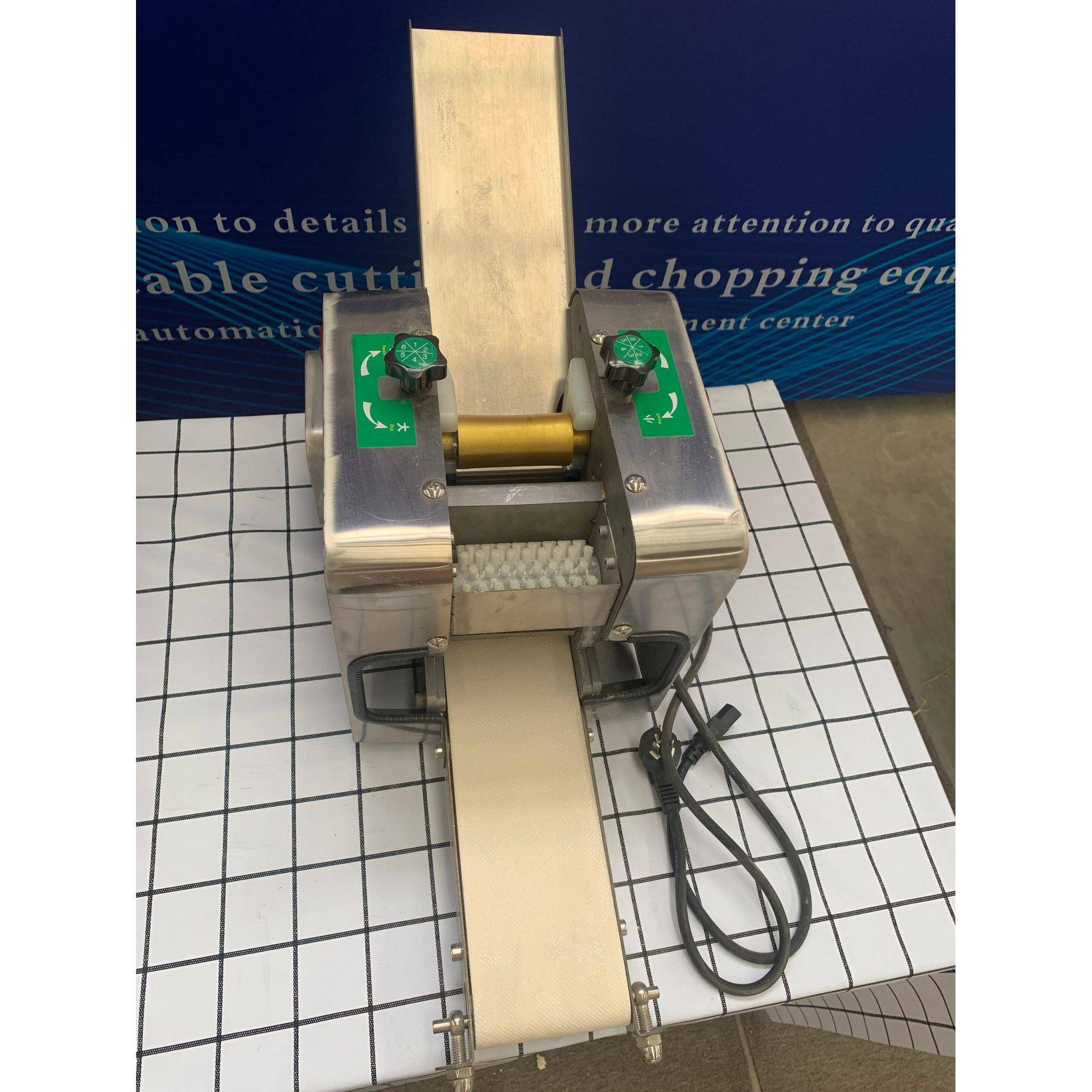 台式饺子皮机馄饨皮包子皮全不锈钢迷你饺子皮机擀皮机