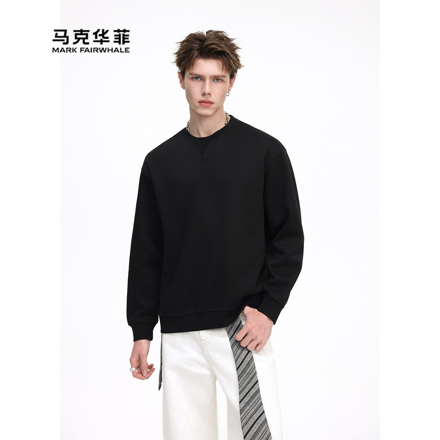 极简风圆领毛衣男长袖休闲针织衫