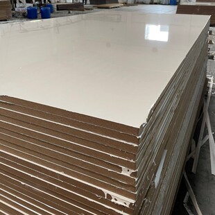 厂家供应FSC哑光高光中纤板木纹反光UV密度板厨房橱柜木柜