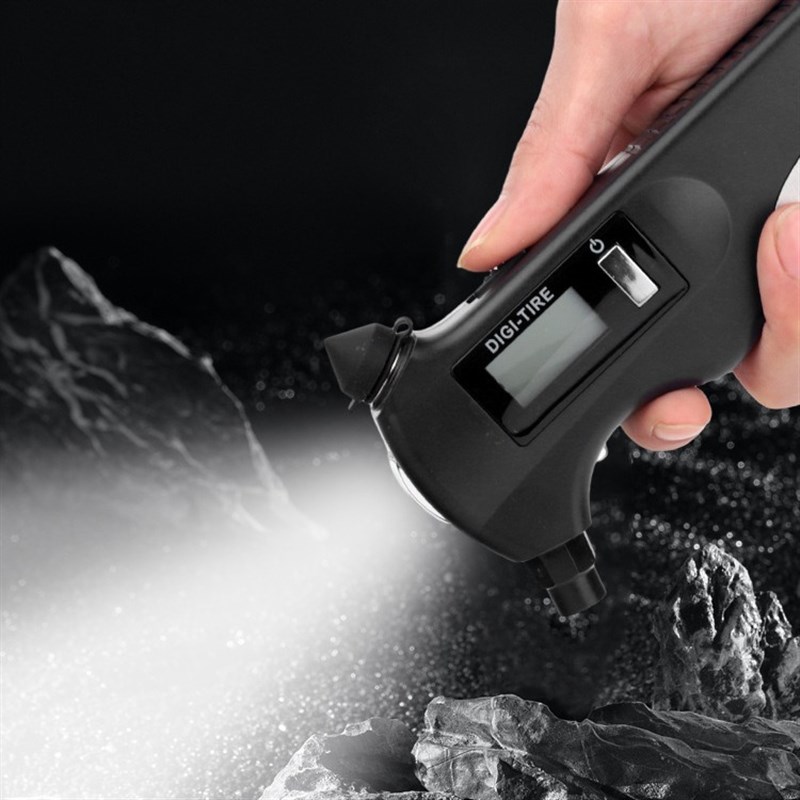 车载多功能数显电子胎压计气压表胎压仪汽车轮胎压力测试仪手电筒