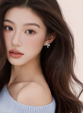 缪斯甜心|精致小巧蝴蝶结耳钉轻奢百搭高级气质通勤甜美淑女耳饰