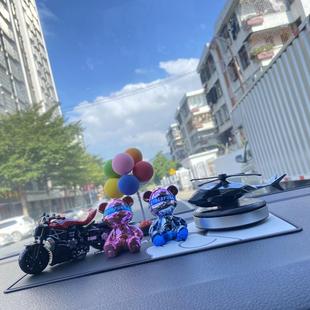 2024新款 飾車載香薰旋轉太陽能飛機擺件 車內飾品擺件高級感汽車裝