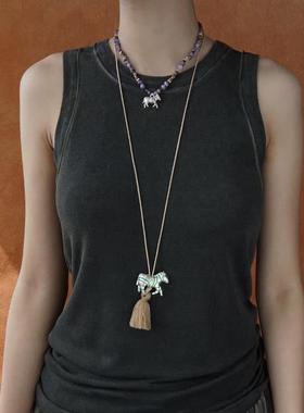 原创设计覆古彩绘大斑马流苏长项炼女轻奢高级编绳小马吊坠毛衣炼