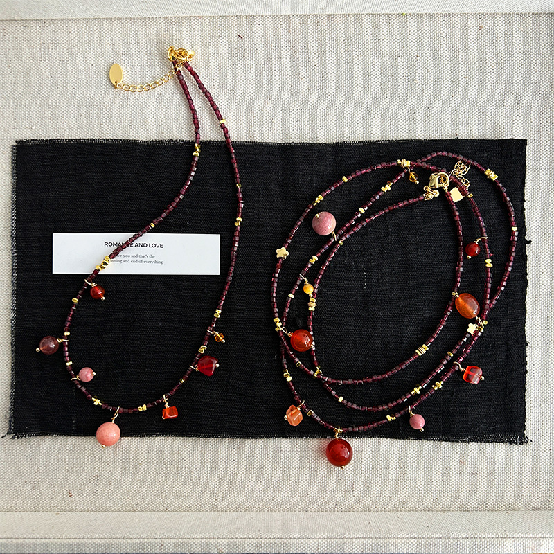 青岛出口超好看石榴石串珠项链长短款秋冬毛衣链气质设计感项链