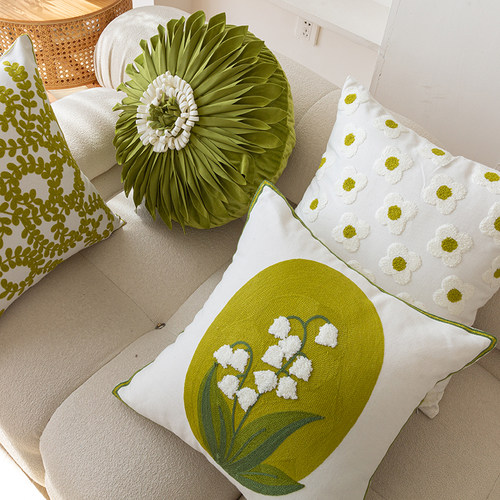 依兮韩式2023新款抱枕靠垫靠枕客厅沙发刺绣抱枕套不含芯花朵民宿
