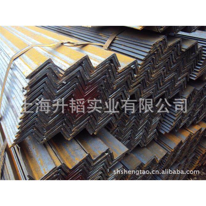 低合金角钢100*63*10产品供应等边角钢