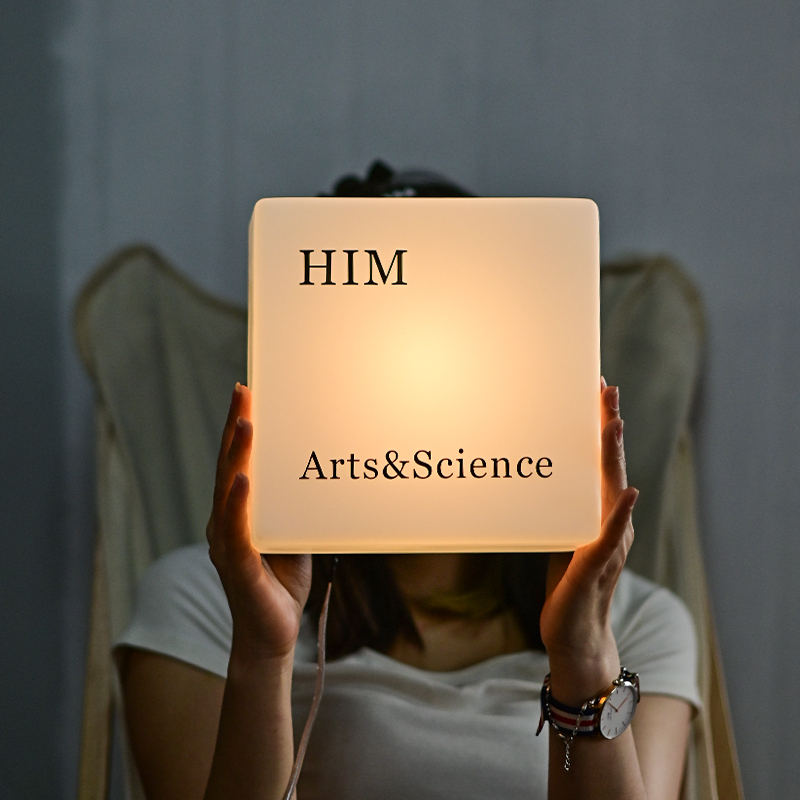 奶白亚克力发光灯箱 圆角设计 减少拼接痕迹