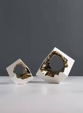 现代轻奢简约几何陶瓷创意摆件样板间客厅台面柜子异形装饰品摆设