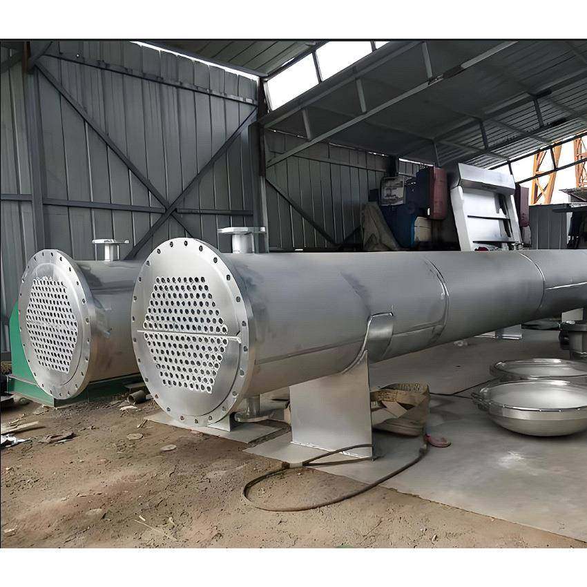304不锈钢冷凝器化工制药实验室列管式换热器蒸发喷淋式冷凝器