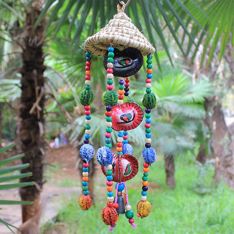 彩皮果核风铃云南民族礼品客厅挂件装饰丽江东巴特色手工田园挂饰