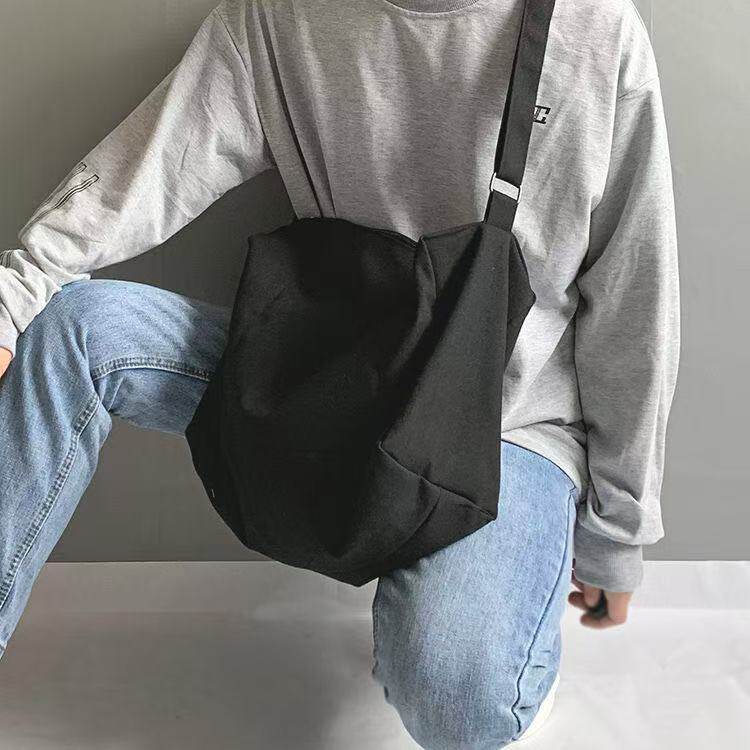 纯色斜跨帆布包男女学生上课装书大容量简约带拉链慵懒风帆布袋