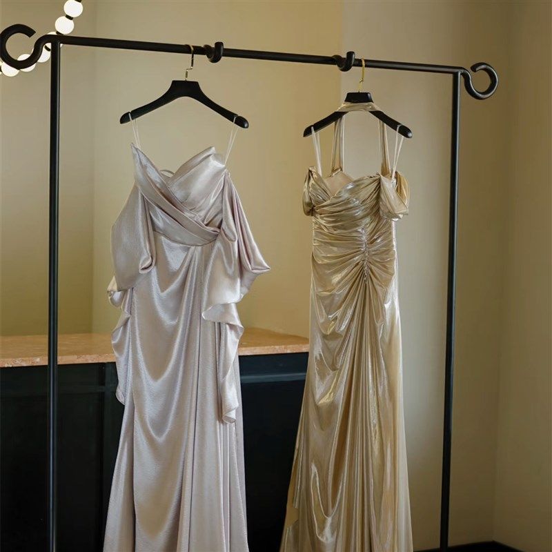 黑色落地婚纱架子礼服陈列货架秀禾上墙挂衣架异形正挂头纱展示架,商业/办公家具,服装展示架,淘宝优惠券,粉丝福利购,淘宝优惠卷