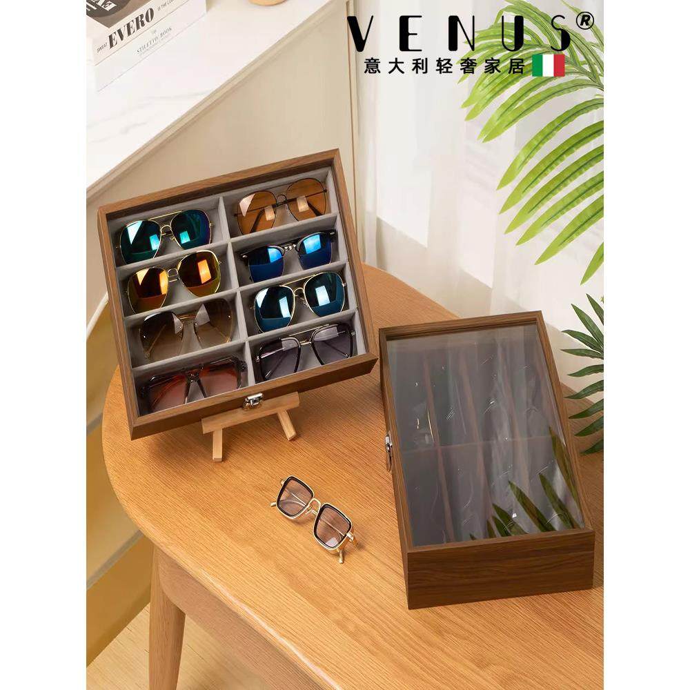 采购产品眼镜存储盒与多个隔间的太阳镜，实木收集显示，家庭高端