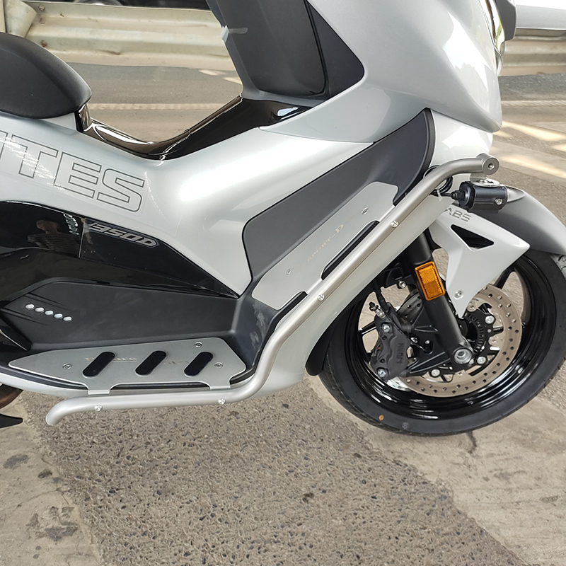 升仕350E/D/M踏板车保险杠前后轮防摔棒挂钩仪表钢化膜横杆边包架