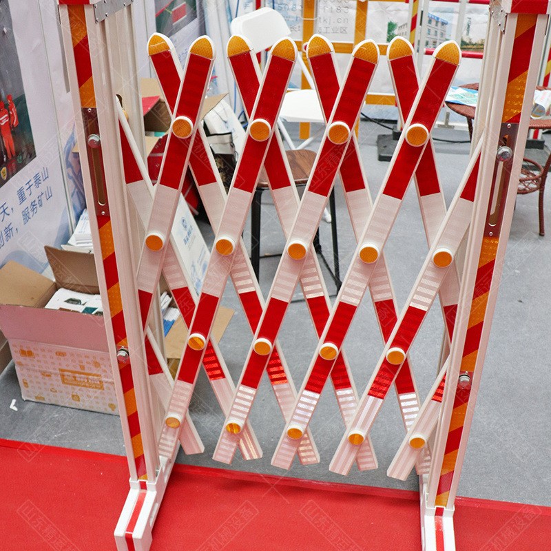 煤矿用井下反光栅栏门 2000*1800耐磨反光条可推拉伸缩栅栏两用门