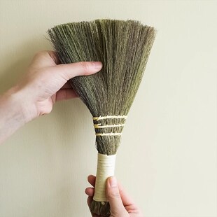 日式芒草小扫把家用手工编织扫帚单个迷你不粘头的发老式桌面笤帚