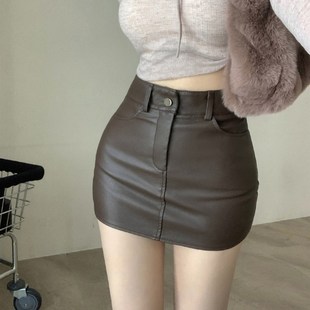 棕色包臀小皮裙半身裙女秋冬显瘦高腰百搭职业一步短裙子2024新款