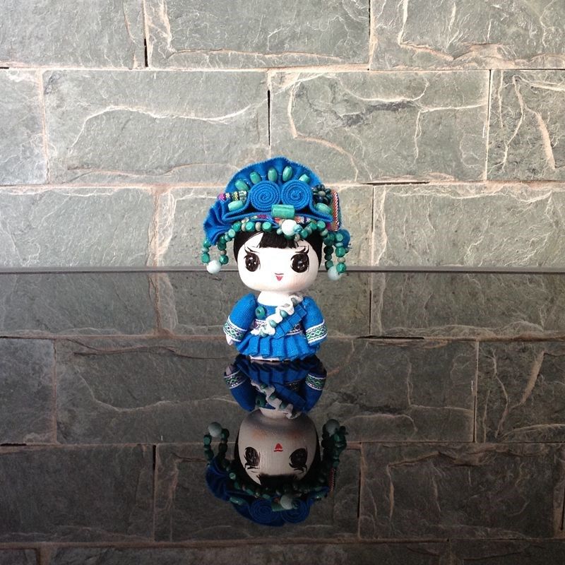 云南特色手工艺品中国少数民族卡通娃娃玩偶家居装饰工艺品摆件