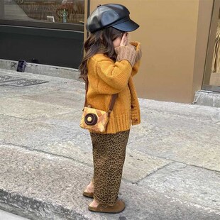 韩国童装2024秋季新款橙色针织开衫女童洋气外套豹纹直筒裤两件套