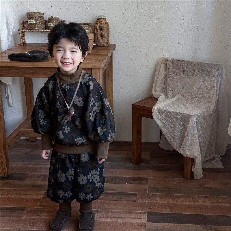 暮晨家新款冬装2024男童加绒花朵半高领卫衣儿童加厚束脚裤两件套