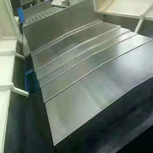加工中心钢板防护罩伸缩钣金不锈钢防尘罩导轨防护伸缩罩厂家