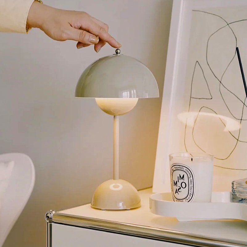 in丹麦花苞台灯VP9餐厅床头无线充电调光卧室婚房少女小夜灯