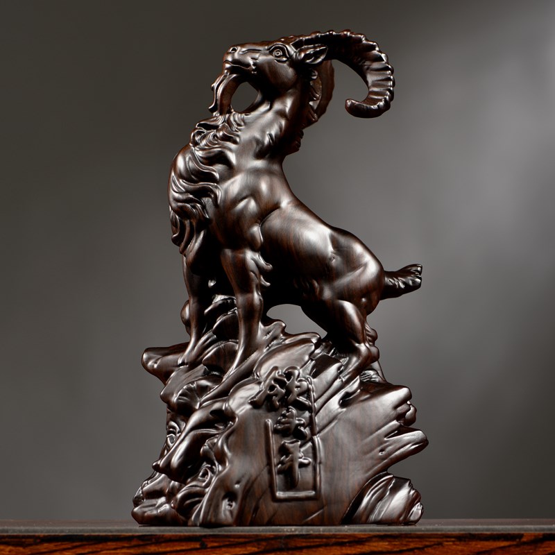 黑檀木雕生肖羊实木领头羊家居客厅办公桌面装饰红木工艺礼品