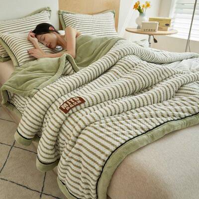 三层加厚保小暖瑚贝贝绒床毛毯冬季PFK午休盖毯牛奶珊绒毯子上用