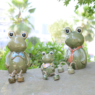 个性 卡通风陶瓷工艺品客厅家居陶瓷摆件花园田园动物吊脚青蛙