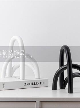 现代简约树脂几何拱形创意软装饰品样板房家居玄关电视柜艺术摆件