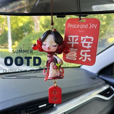 卡通公仔汽车内后照镜上装饰品车载香薰水挂件女创意可爱2025新款
