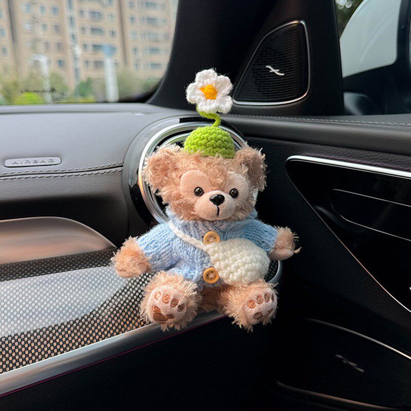 雪莉玫达菲车载香薰汽车空调出风口装饰品可爱公仔摆件车内香氛女