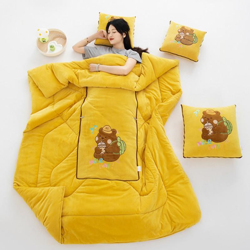 加厚宝宝绒抱枕被子两用折叠办公室午睡空调被车载靠垫枕头被子