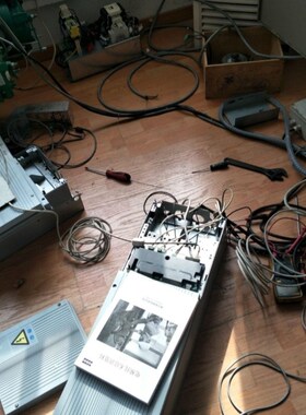 通力变频器KDM997159W维修KDM997160