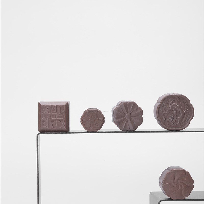 相逢一壶茶 福寅盖置 壶托  直径2.6cm  高度3.1cm 降坡段制作 虎